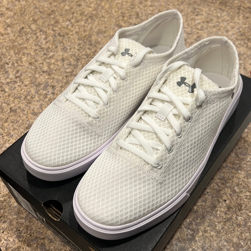 Under Armour GS KICKIT2 Low LTW